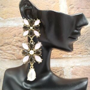 Elegant Floral Drop Earrings